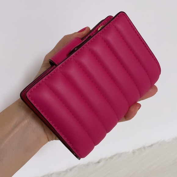 NWT💃Coach Medium Corner Zip Wallet With Quilting - Picture 3 of 7